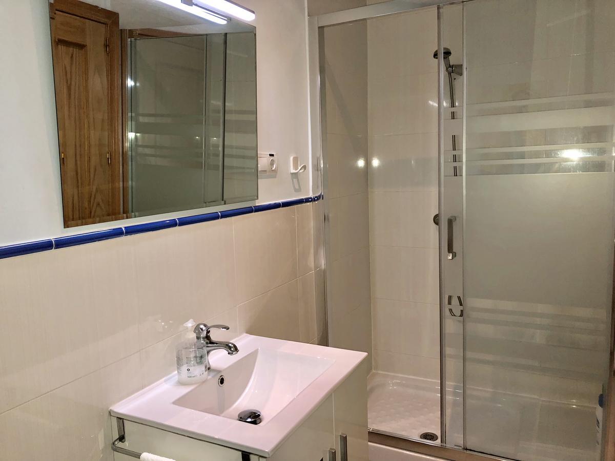 Hostal Arriaza Мадрид Экстерьер фото