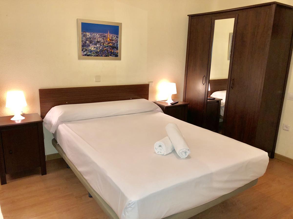 Hostal Arriaza Мадрид Экстерьер фото