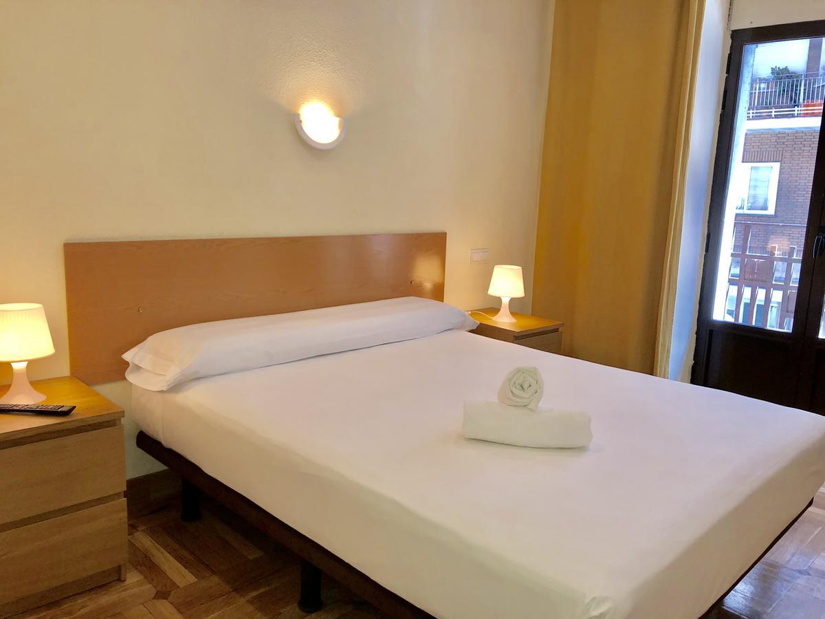 Hostal Arriaza Мадрид Экстерьер фото